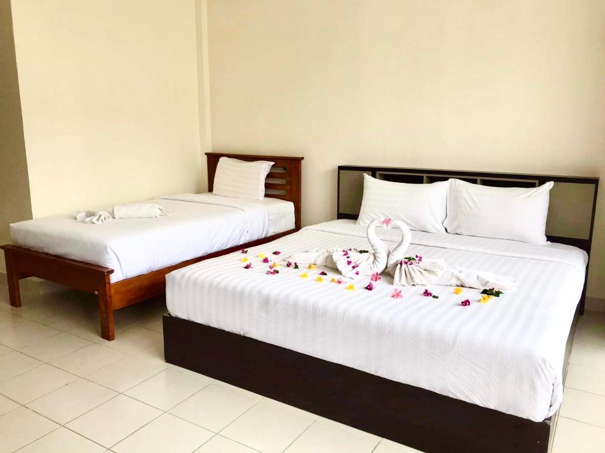Kata Beach Guesthouse Esterno foto
